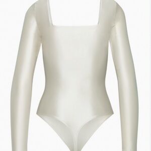 Aritzia  Babaton Satinette Squareneck Long Sleeve Bodysuit White/Cream